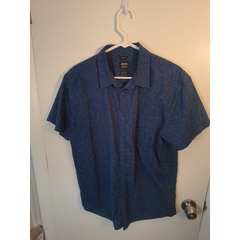PRANA Standard Fit Short Sleeve Button Down Shirt Medium M Blue Tonal Print